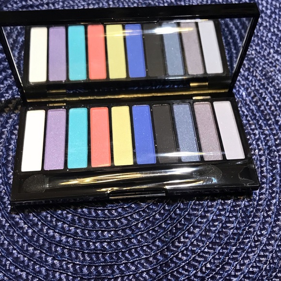 NWT City Color Special Effect Bright Eye Colors Eyeshadow Palette - Picture 6 of 7